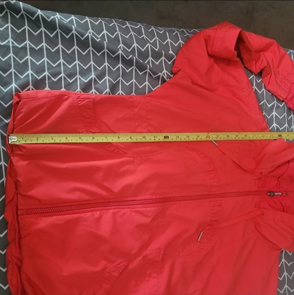 Lululemon jacket,Hooded Spring/Fall Lined - Picture 4 of 13